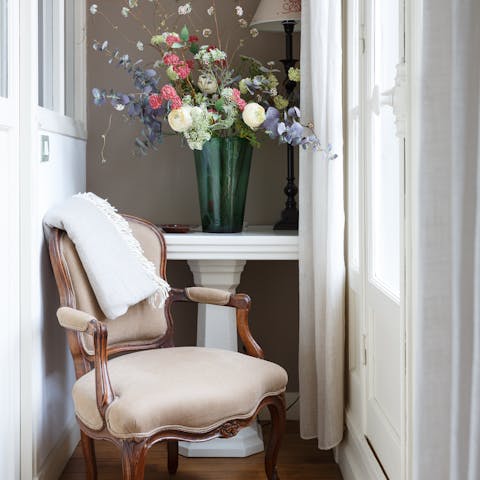 The cosy country cottage interiors