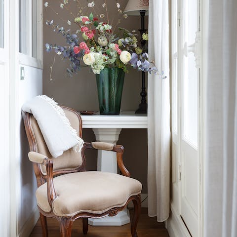 The cosy country cottage interiors