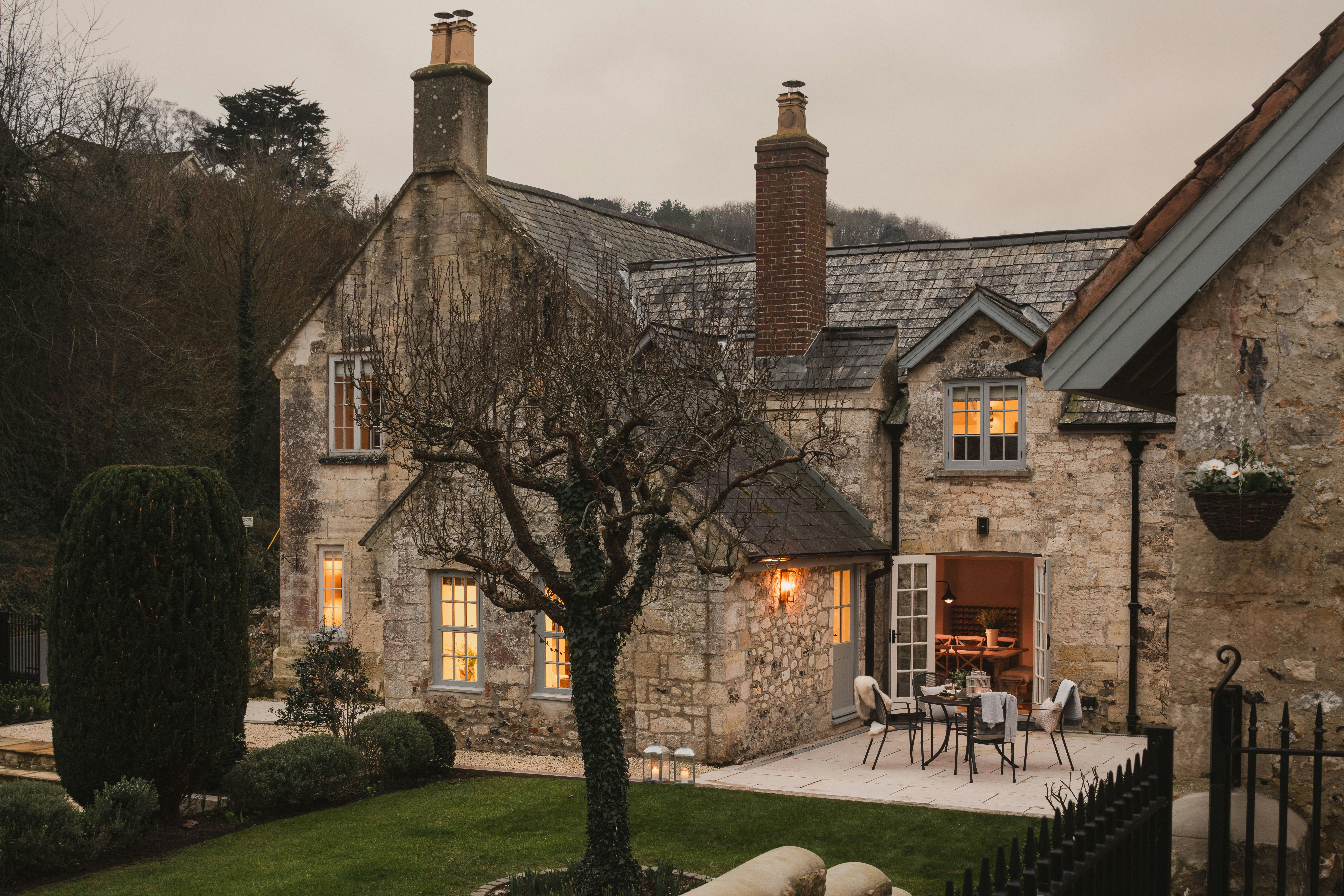 Jurassic Coast Manor