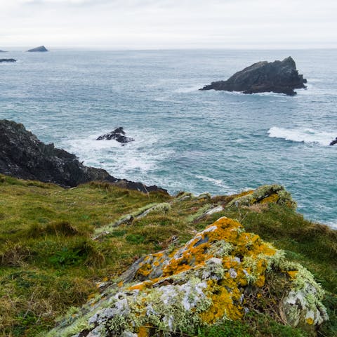 Stay in the lovely village of Edmonton, just a fifteen-minute drive from the coast