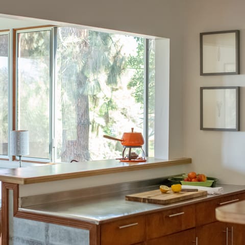 A fondue pot for your cheesy satisfaction