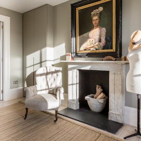 Let the dapple sun flood into the elegant bedrooms