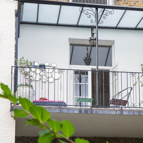 The Quaint & private terrace