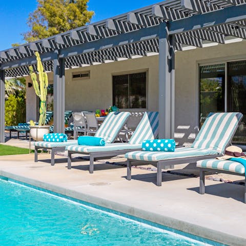 Work on that tan on the sun loungers by the pool, and feel yourself unwind