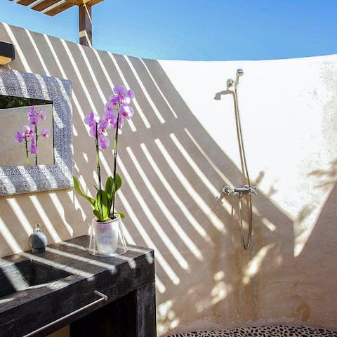 Beat the midday Spanish heat with a splash in the outdoor shower