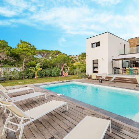 Take a refreshing dip in the pool in the Provençal sunshine