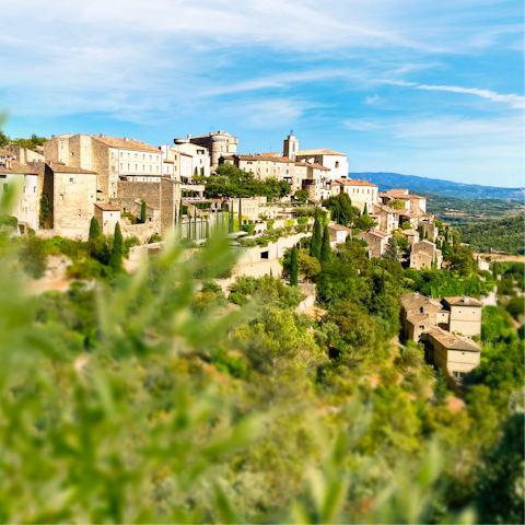 Explore the hilltop village of Montauroux, just over 5 kilometres away