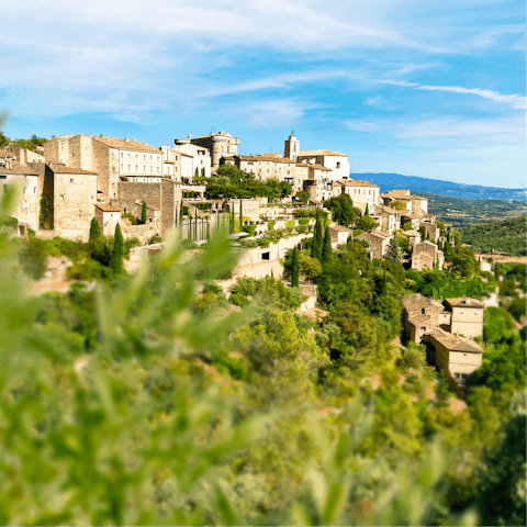 Explore the hilltop village of Montauroux, just over 5 kilometres away