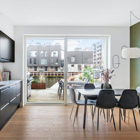 Lay the table for a lazy brunch with a view