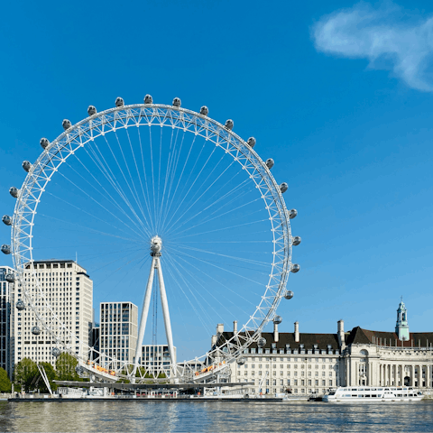 Visit the buzzing Southbank, home to the iconic London Eye, theatres, restaurants, and top attractions