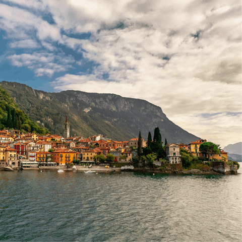 Take the ferry from Varenna to Bellagio – it departs from 3 kilometres away