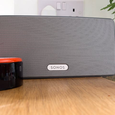 Play your favourite music with Sonos