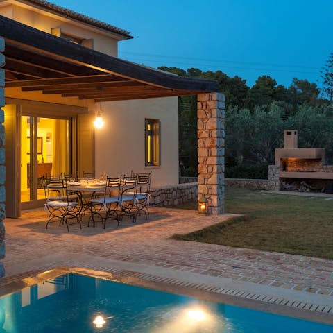 Let a private chef rustle up traditional Greek dishes from the outdoor barbecue
