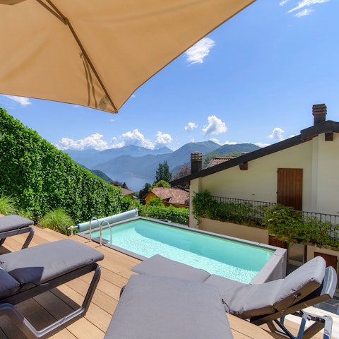 Lounge by the pool with a spectacular view