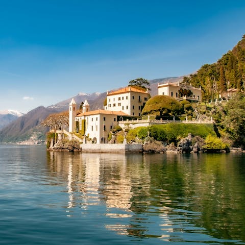 Explore the historic towns dotted around Lake Como