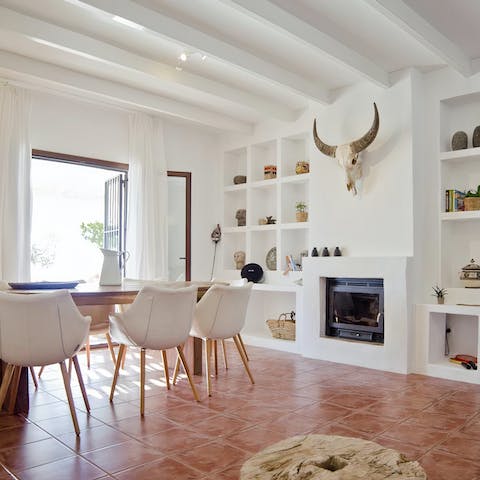 Relax and unwind in this gorgeously designed open interior