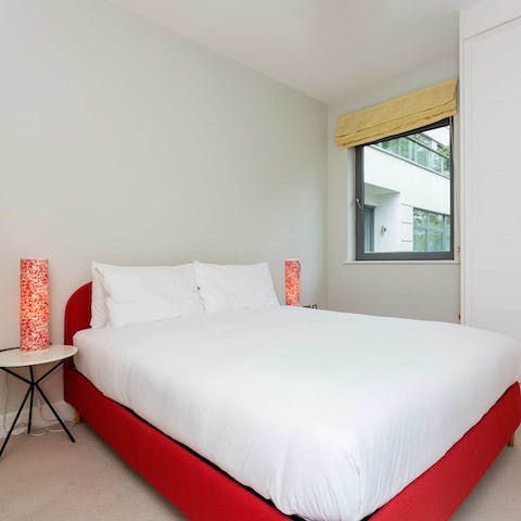 Wake up in the comfortable bedrooms feeling rested and ready for another day of London sightseeing