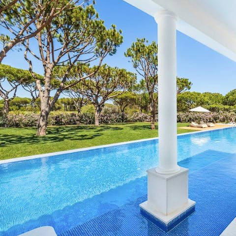 Beat the Portuguese heat with a dip in the swimming pool