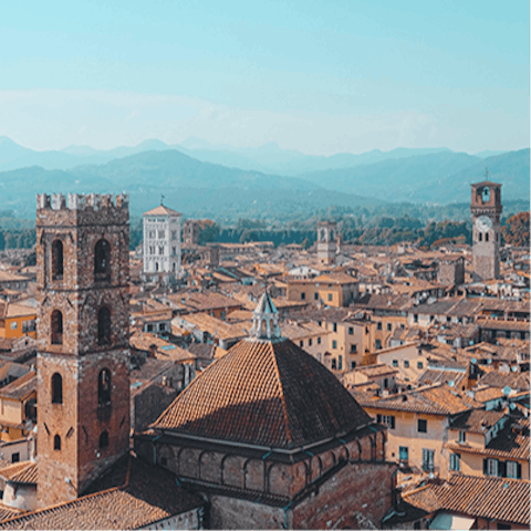 Explore the beautiful city of Lucca, 10km away