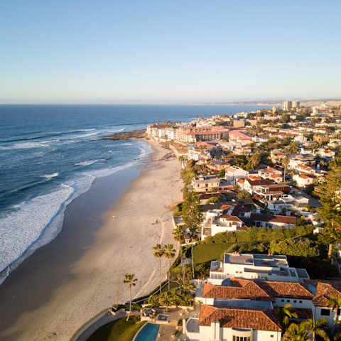 Stay in La Jolla, a short walk from the beach