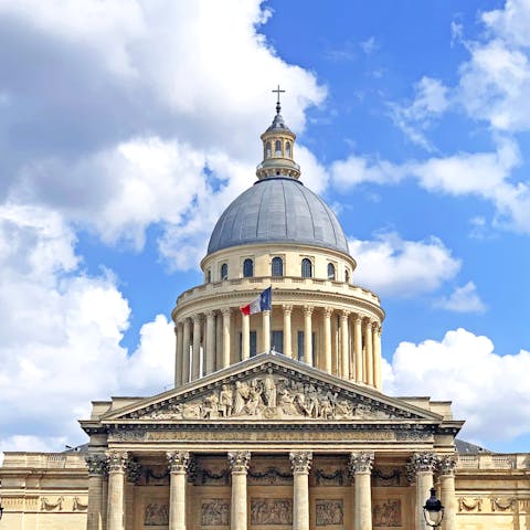 Pay a visit to the Panthéon, a must-see while in Paris