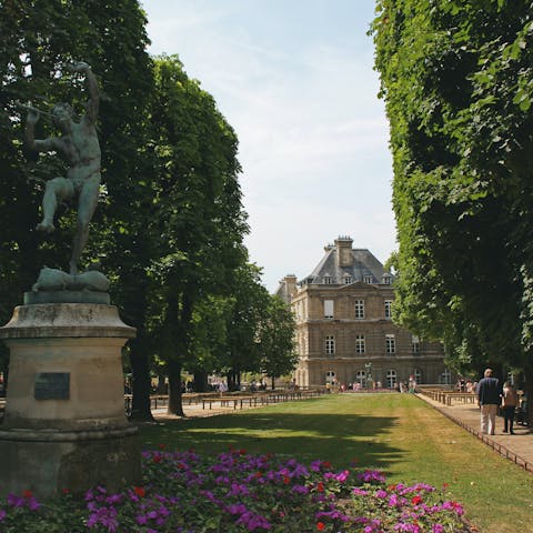 Feel the sun on your skin as you stroll around Luxembourg Gardens