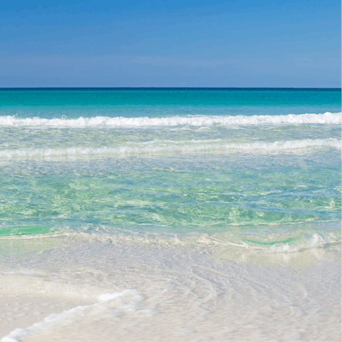 Drive to Hollywood Beach in just a few minutes