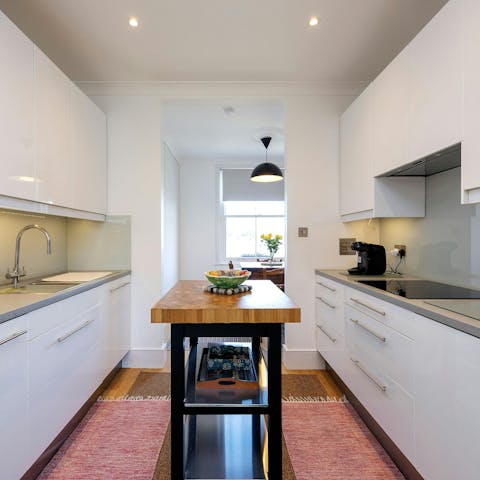Cook in comfort thanks to the modern kitchen
