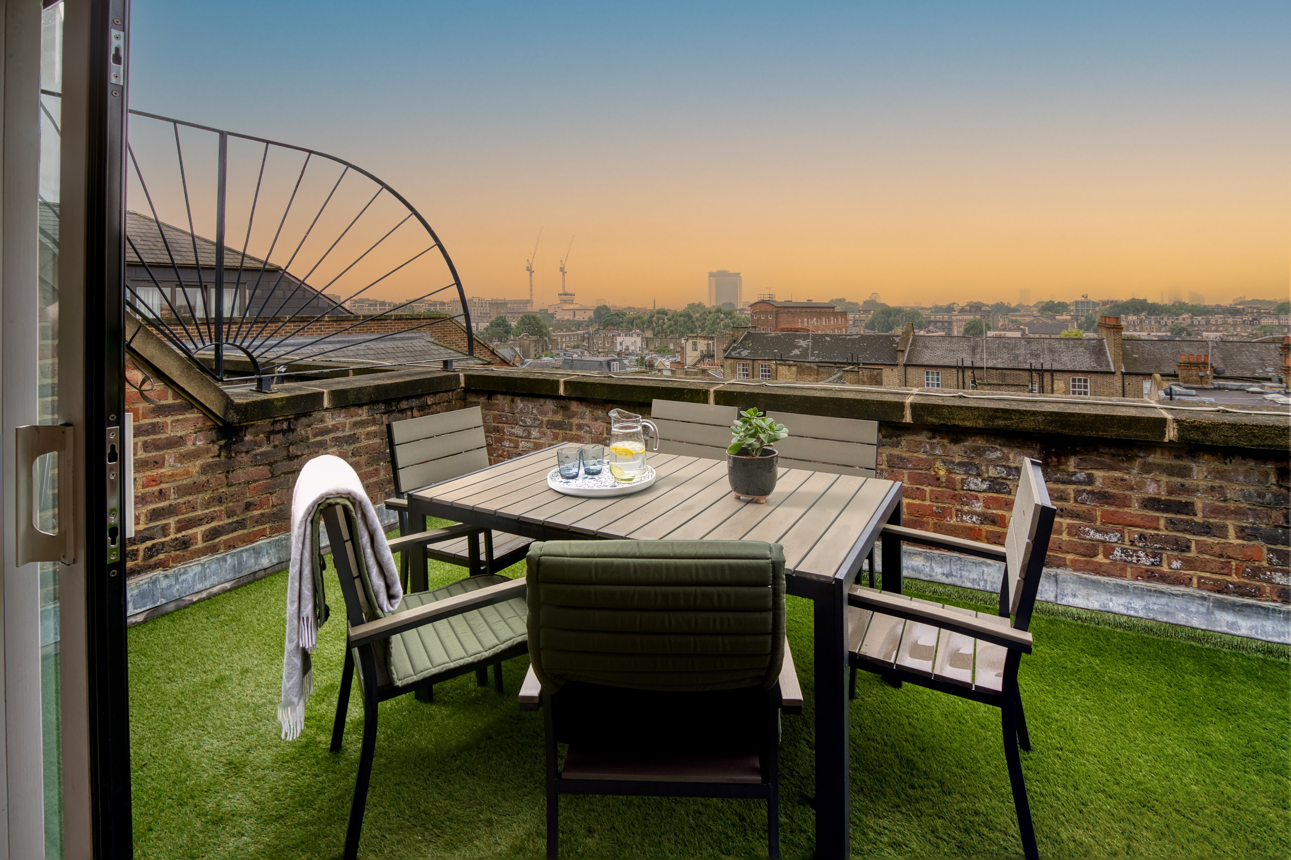 Kensington Hideout