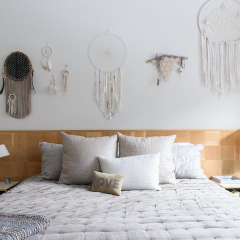 'Dream a little dream of me'