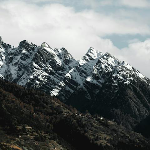 Head 700m to the slopes and ski through the Swiss Alps