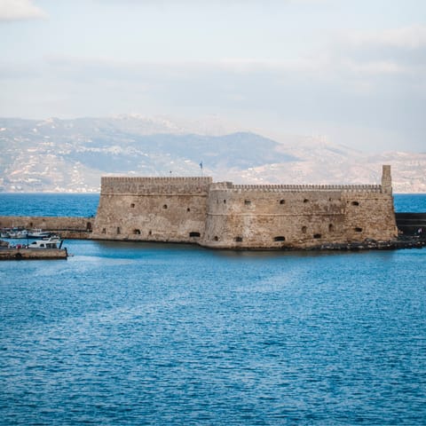 Explore historic Heraklion – it's fifteen minutes away by car