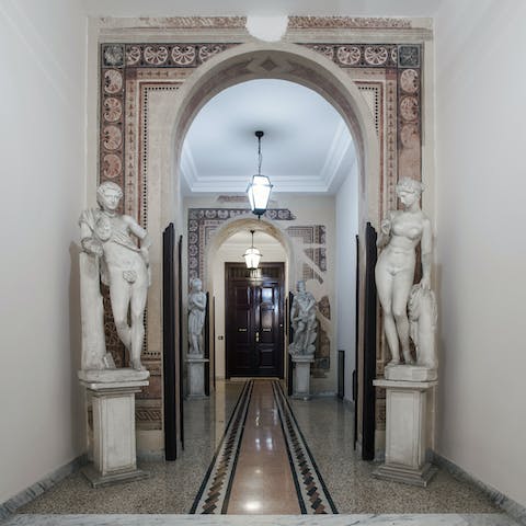 An entrance worthy of an emperor
