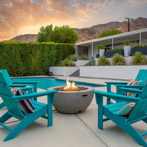 Gather round the fire pit for a nightcap made at the private bar