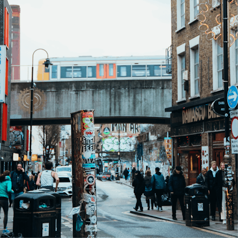 Discover the bars and eateries of chic Shoreditch