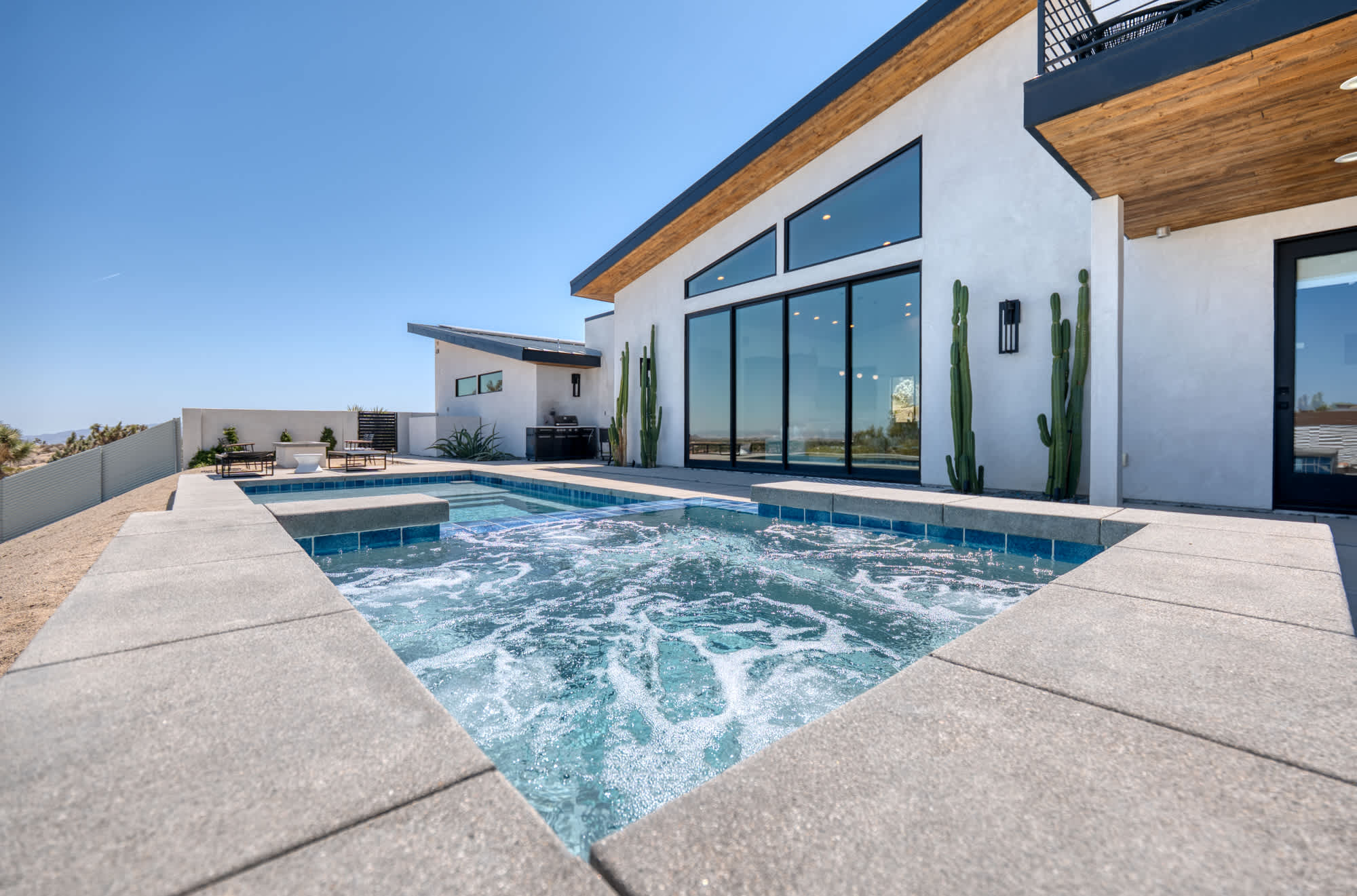 Glass & Mesa