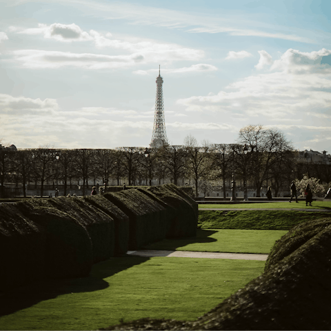 Stay in this area of Paris and visit iconic landmarks like the nearby Arc de Triomphe