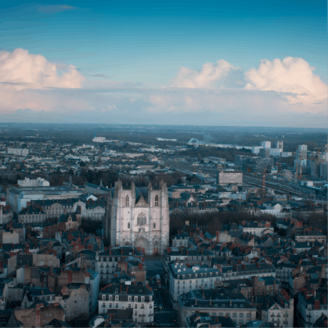 Enjoy your stay close to the historic centre of Nantes