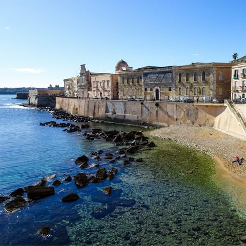 Make the most of your beautiful Ortigia setting
