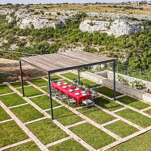 Enjoy an alfresco Sicilian feast
