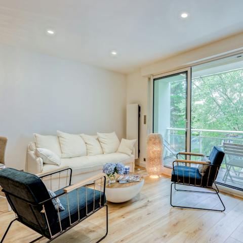 Come together in the spacious and light-filled living space