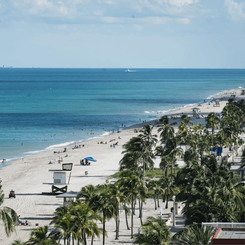 Take a twenty minute drive north to the sands of Hollywood Beach