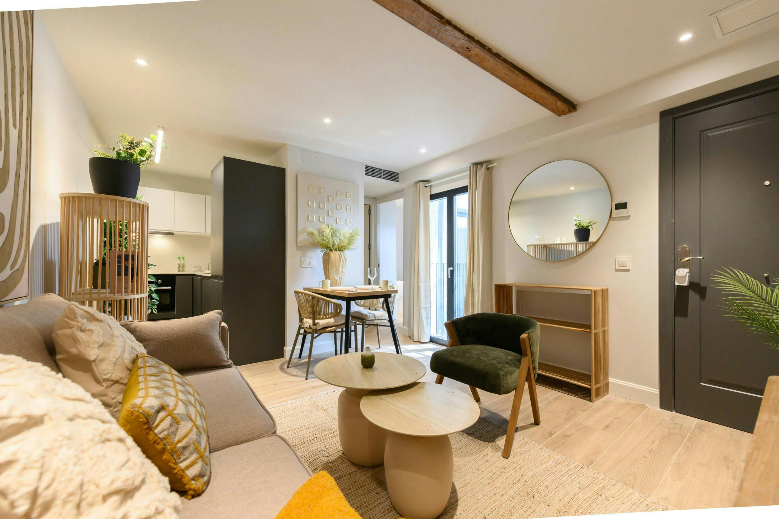 Elegant Quarters Centro