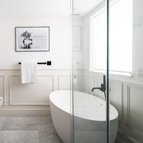 Return home sightseeing and make a beeline for the freestanding tub