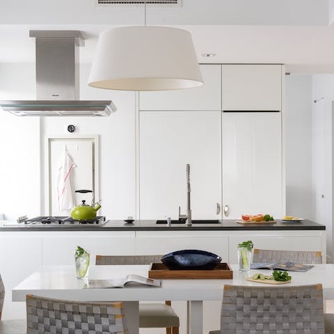 This kitchen - fabulous for chef enthusiasts
