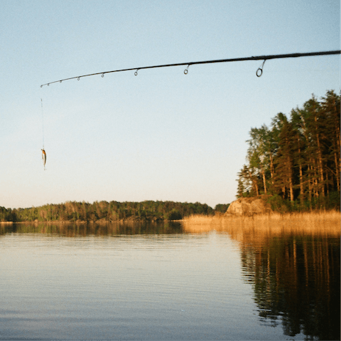 Check out the well-stocked coarse fishing lake on the estate