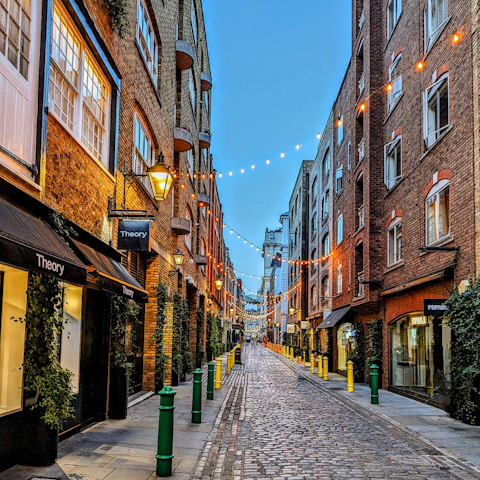 Explore vibrant Covent Garden – on the doorstep