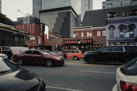 Discover Nashville's charming indie boutiques, cafés and vibrant local street life