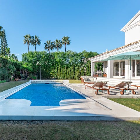 Refresh yourself in the cool, crystal-clear water of the private swimming pool