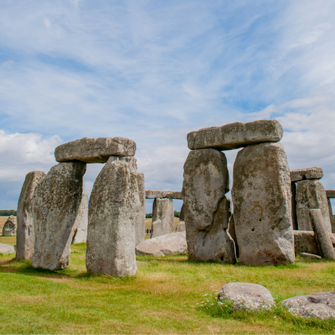 Stay just two miles from incredible Stonehenge